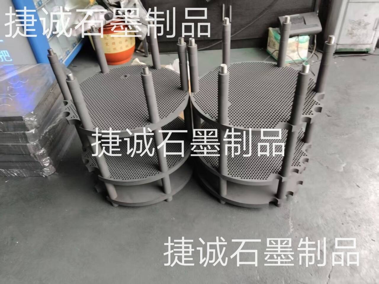 高純度石墨燒結(jié)盤，石墨盤，高純石墨盤，石墨盤加工，推板爐石墨盤，鐘罩爐石墨盤，石墨盤加工廠，石墨盤生產(chǎn)廠家